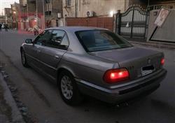 بي ام دبليو الفئة 7